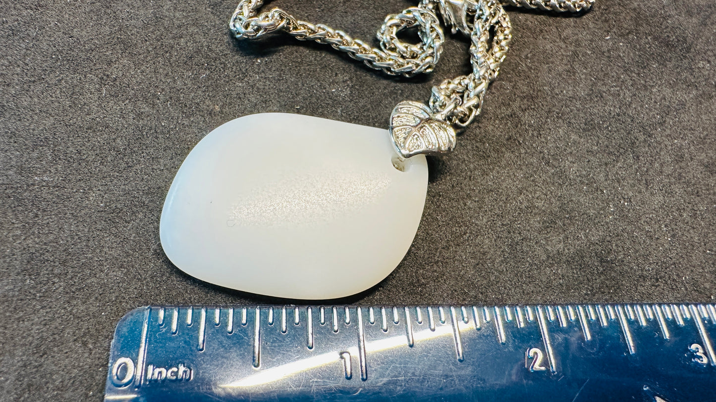 White Leaf Antique Glass Necklace