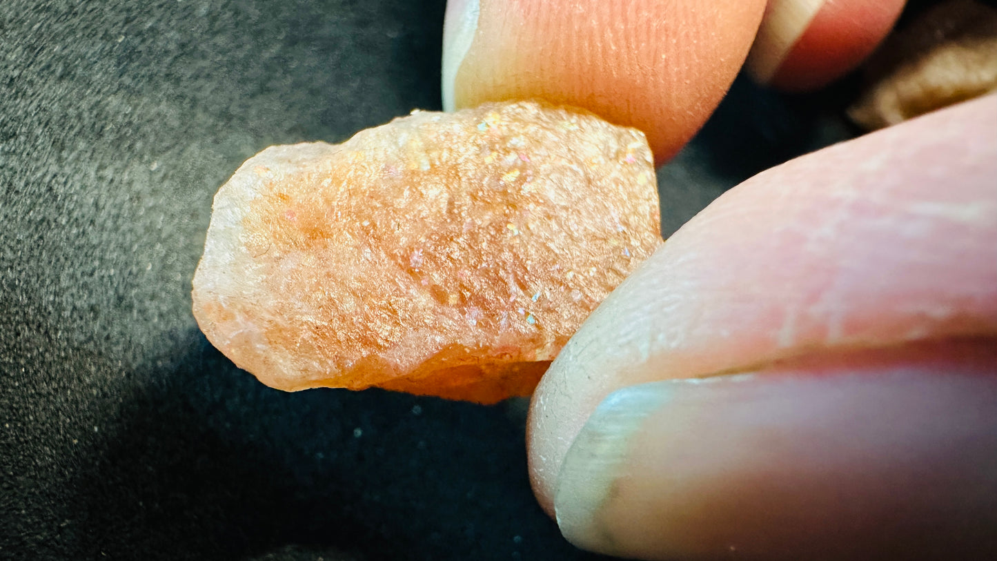 Confetti Sunstone 5.67g