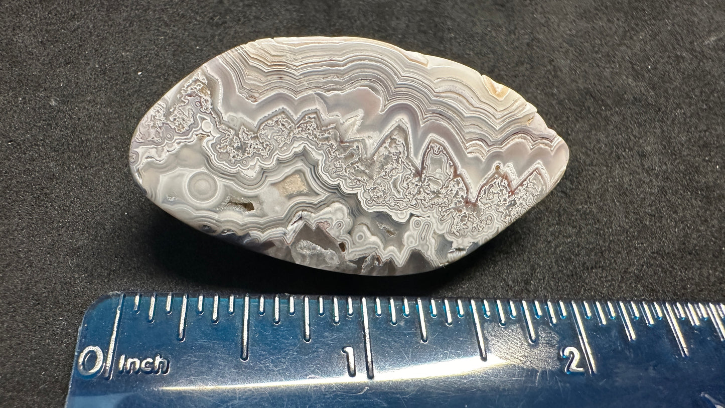 Pretty Lace Agate Cab
