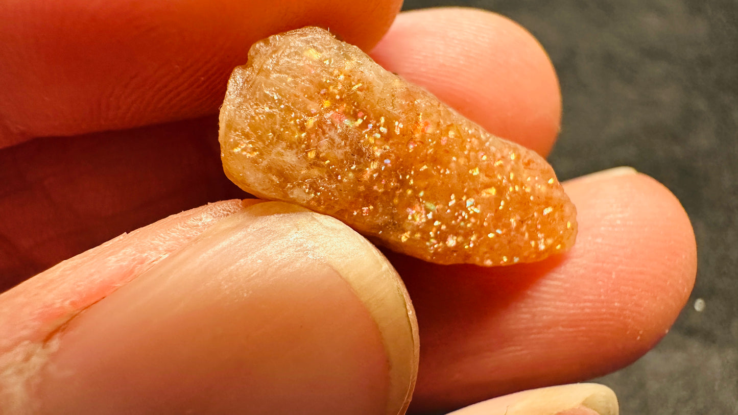 Confetti Sunstone 5.57g