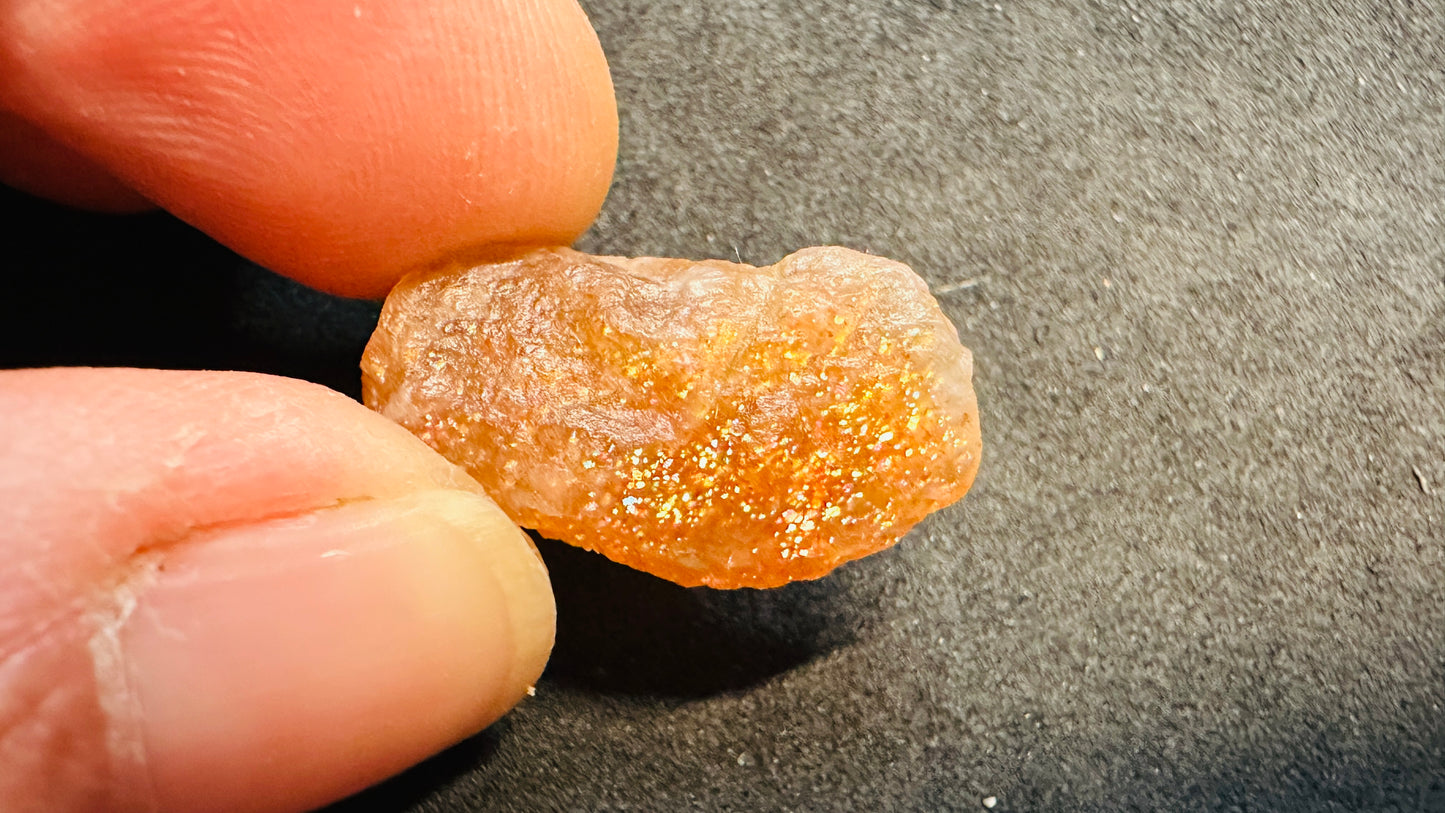 Confetti Sunstone 4.72g