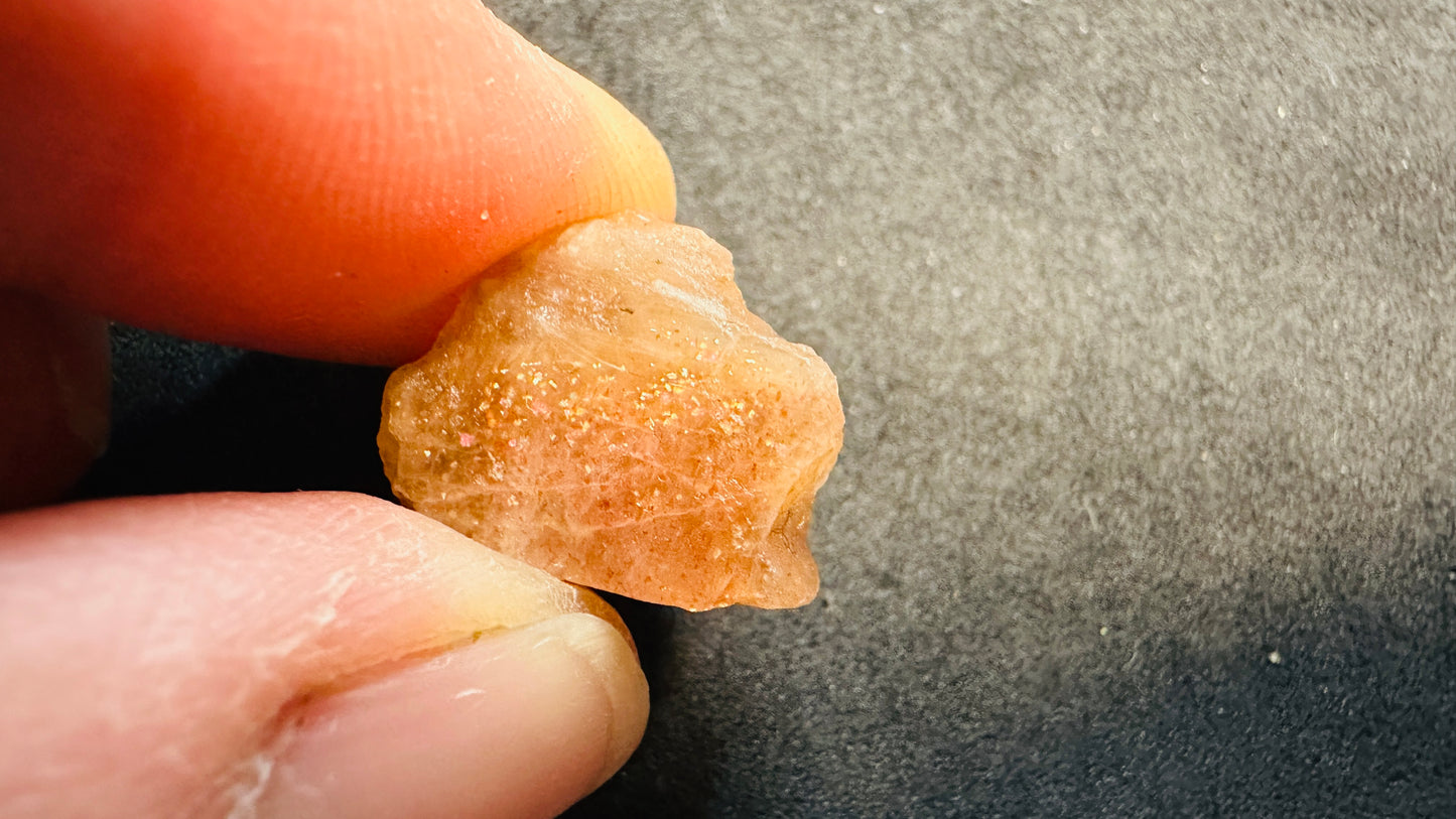 Confetti Sunstone 4.77g