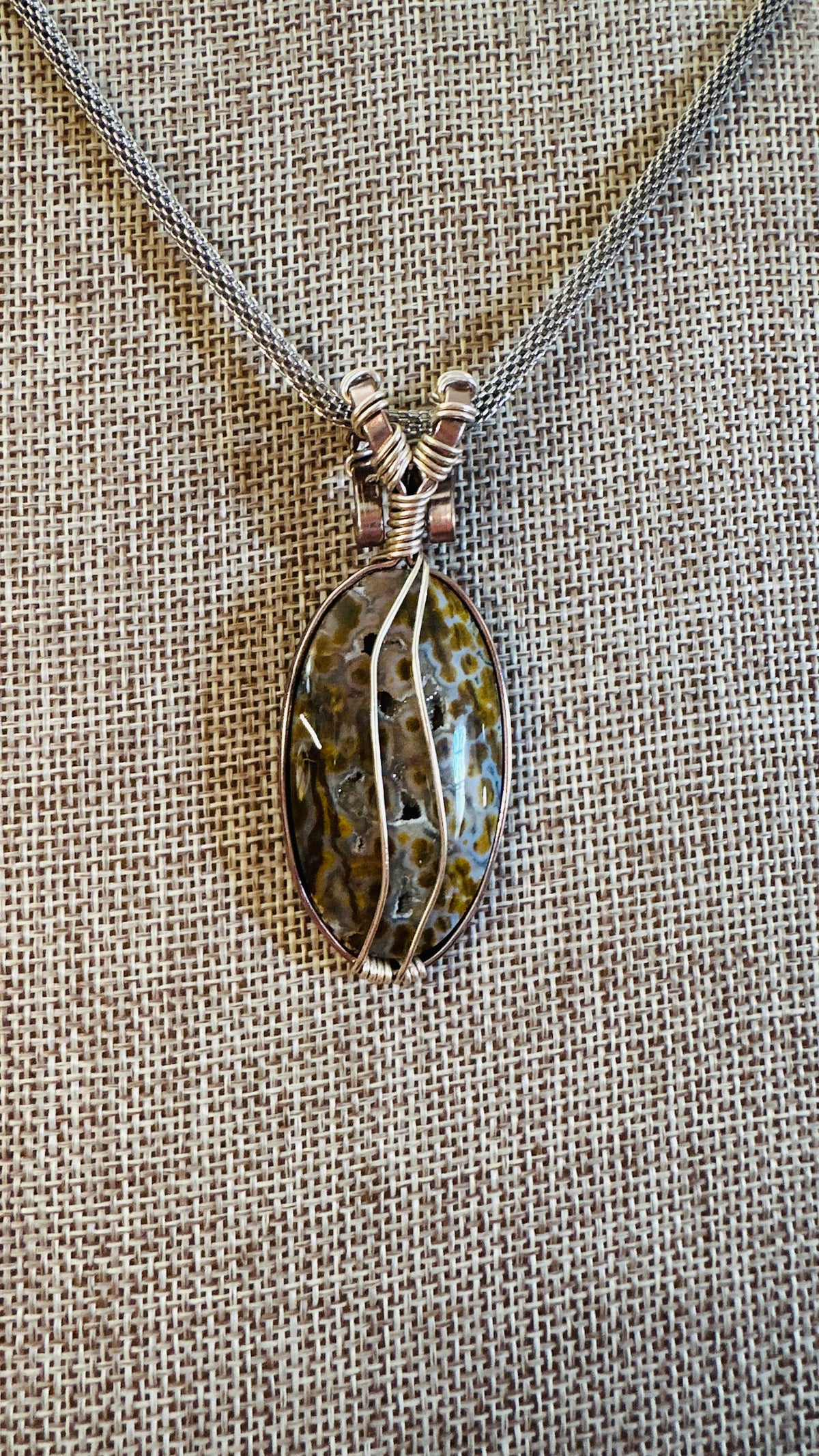 Wild Side, Druzy and Dots Wire Wrapped Necklace