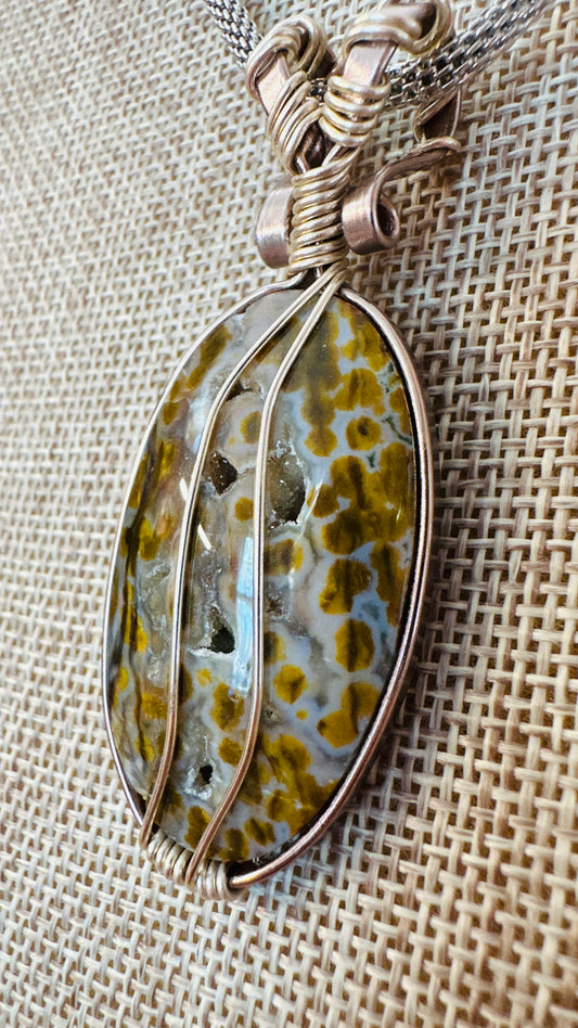 Wild Side, Druzy and Dots Wire Wrapped Necklace